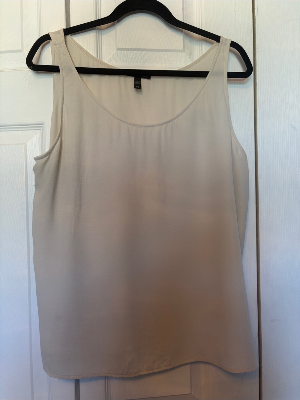 100% Silk Eileen Fisher Neutral Cream Scoop Neck Tank